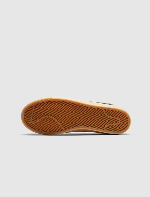 Gum sole sneaker with herringbone tread pattern, streetwear footwear on white background