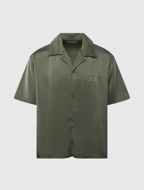 SATIN CHEST LOGO CAMP COLLAR