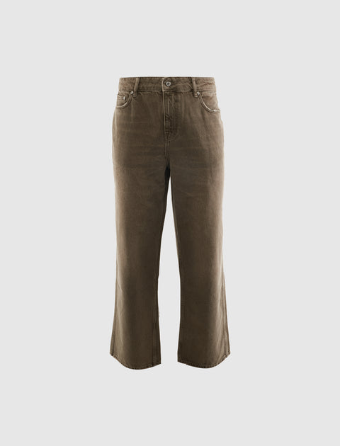 Wide leg brown denim jeans for men, front view, streetwear style, neutral background