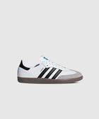 White and black leather low-top sneaker with gum sole and classic streetwear design